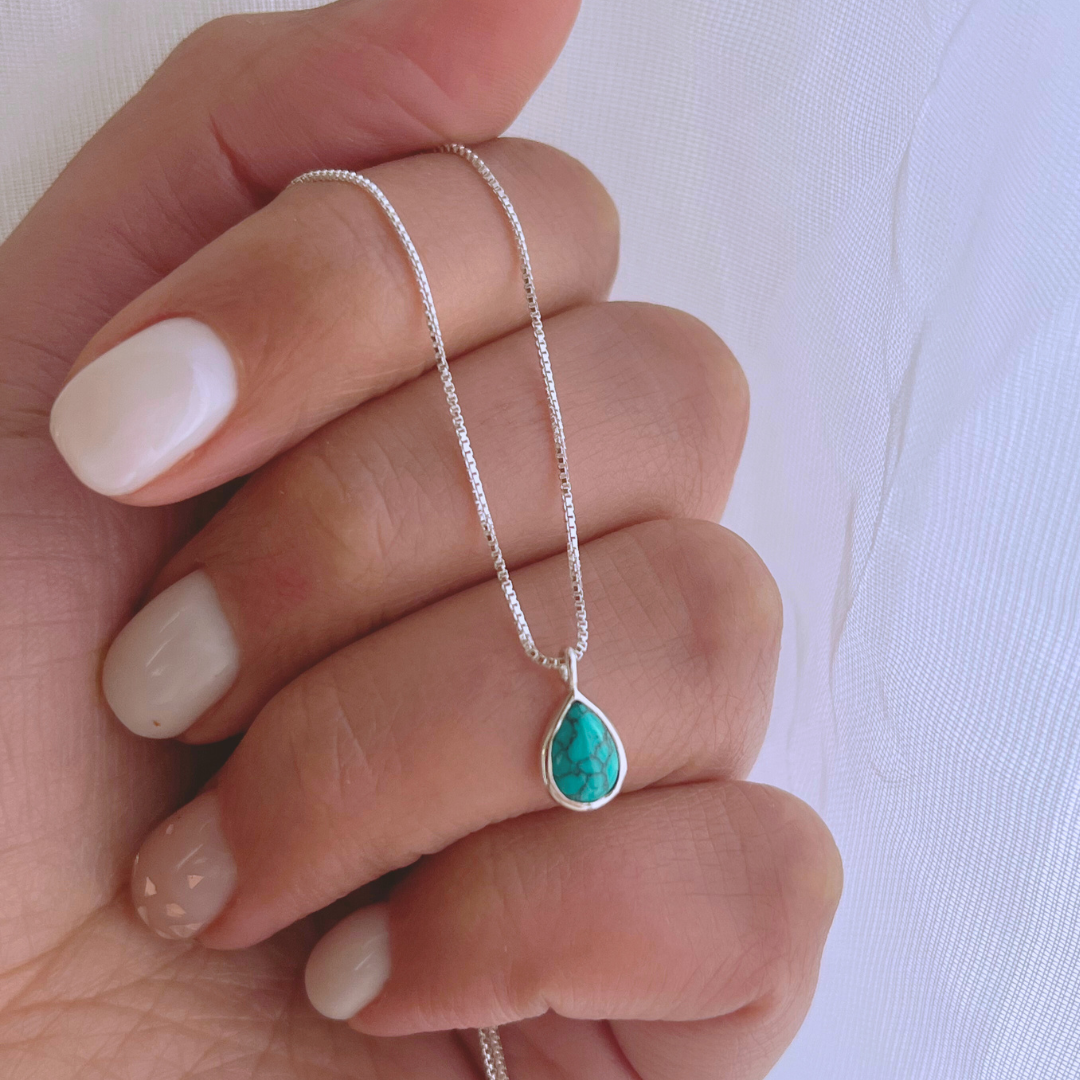 COLLAR GOTA PIEDRA TURQUESA