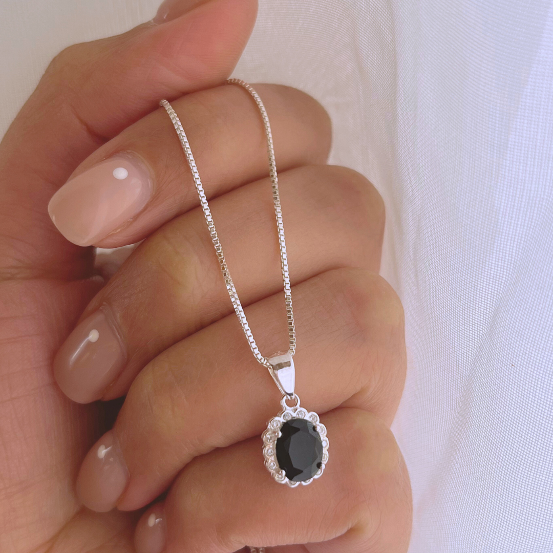 COLLAR CIRCÓN OVALADO ONIX