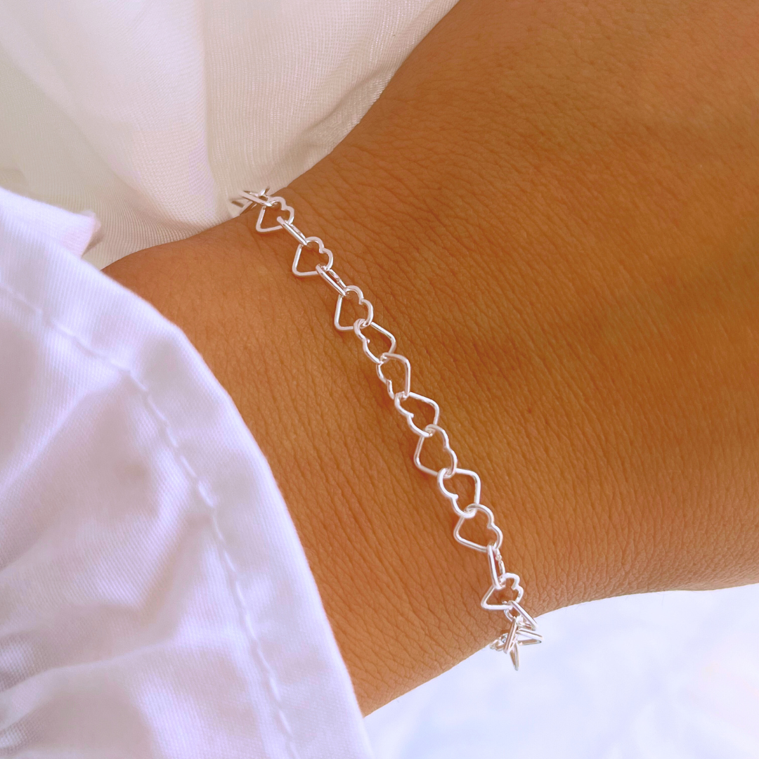 PULSERA CORAZONES ENTRELAZADOS