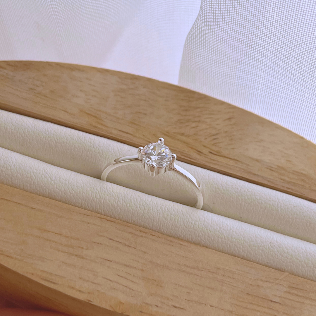 ANILLO CIRCÓN SOLITARIO