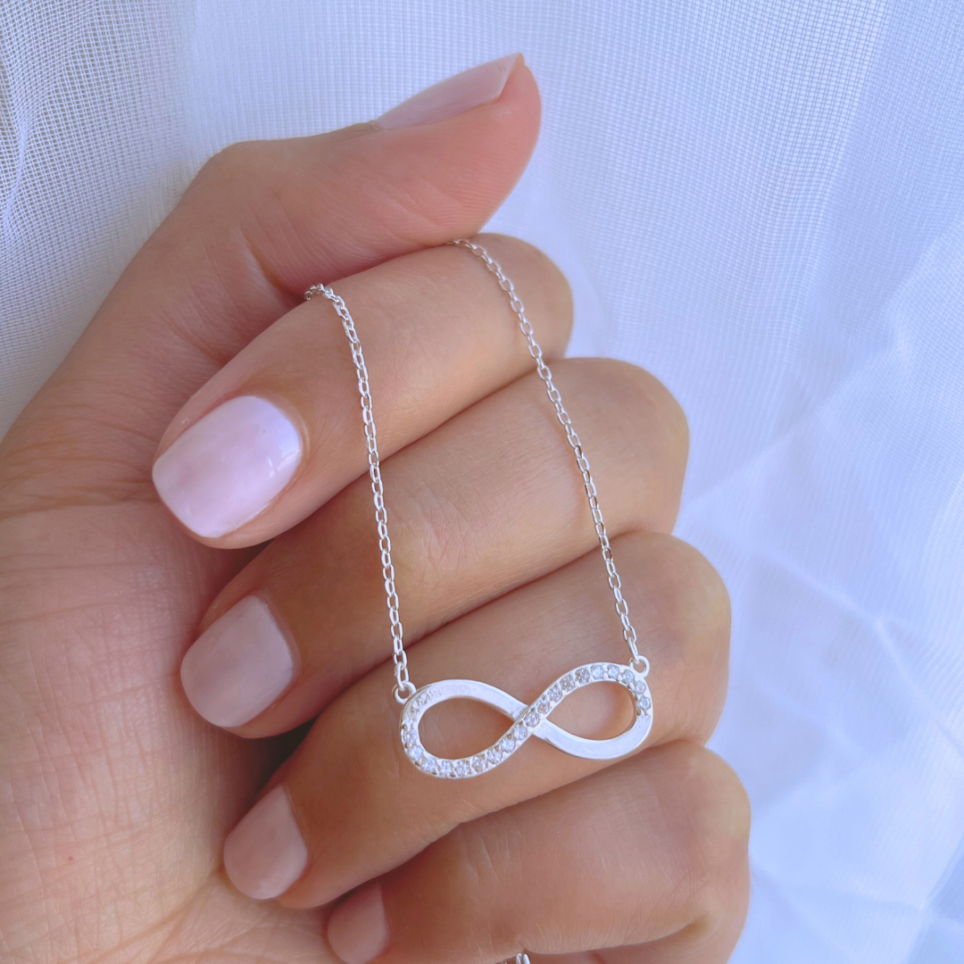 COLLAR INIFINITO CIRCONES