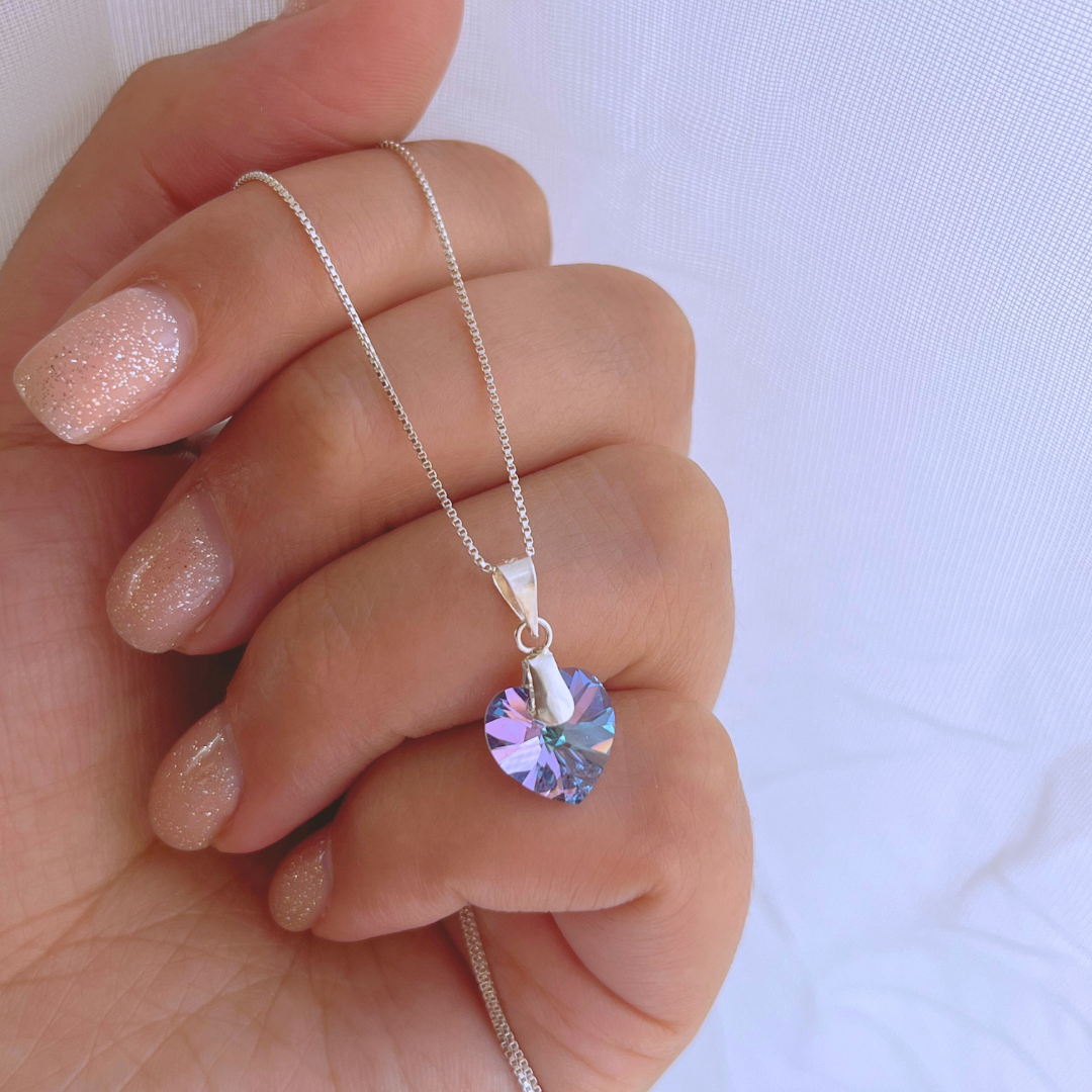 COLLAR CORAZÓN CRISTAL VIOLETA TORNASOL