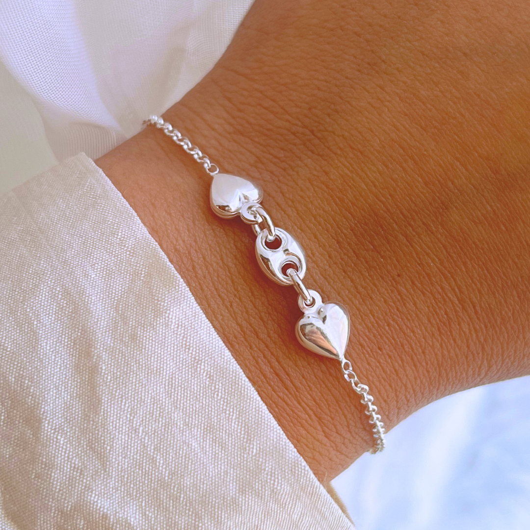 PULSERA CORAZONES Y ESLABON GUCCI