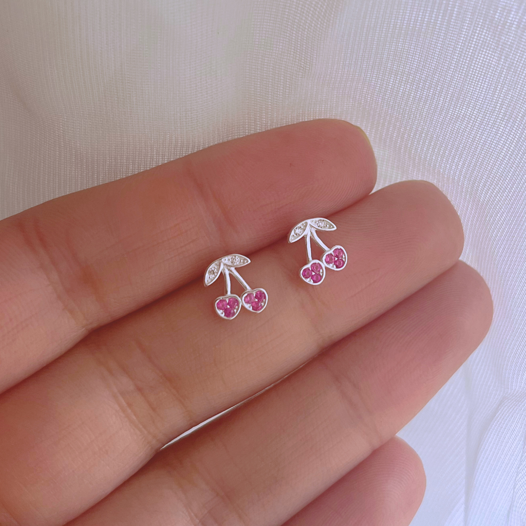 AROS CEREZAS CIRCONES FUCSIA