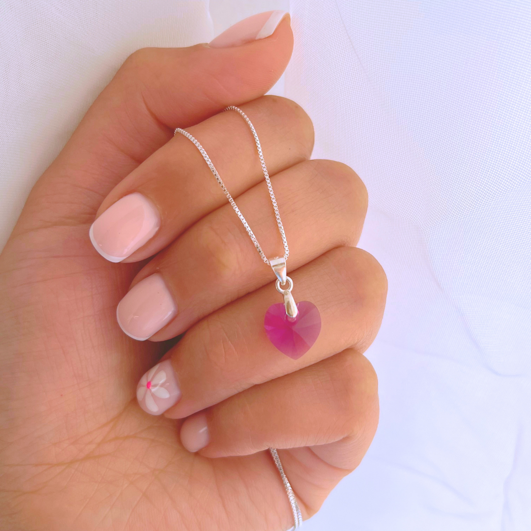 COLLAR CORAZÓN CRISTAL FUCSIA