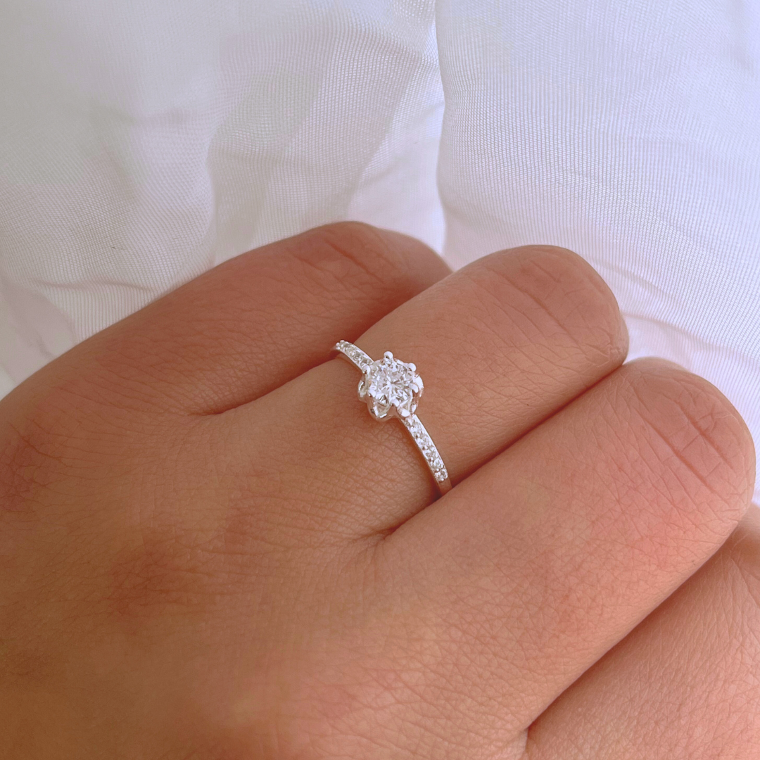 ANILLO SOLITARIO CIRCONES