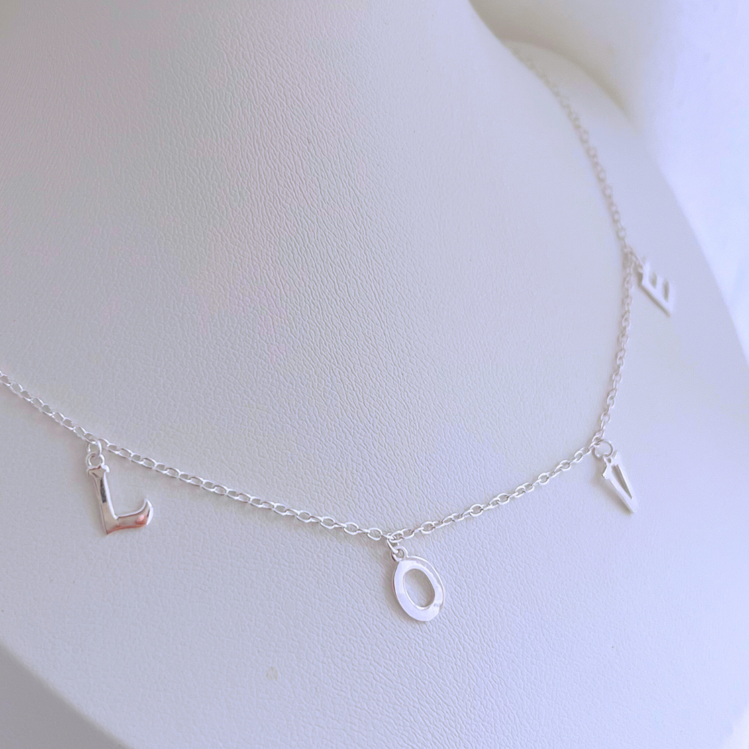 COLLAR LOVE