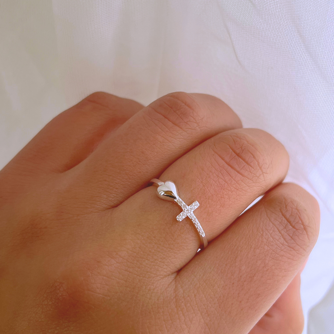 ANILLO CORAZÓN Y CRUZ CIRCONES