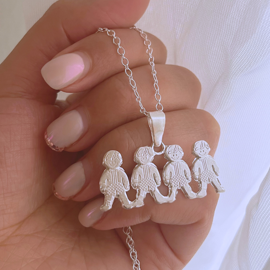 COLLAR CUATRO NIÑOS _ 45 CM
