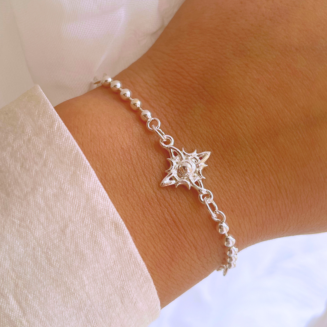 PULSERA NUDO DE BRUJA ESFERAS