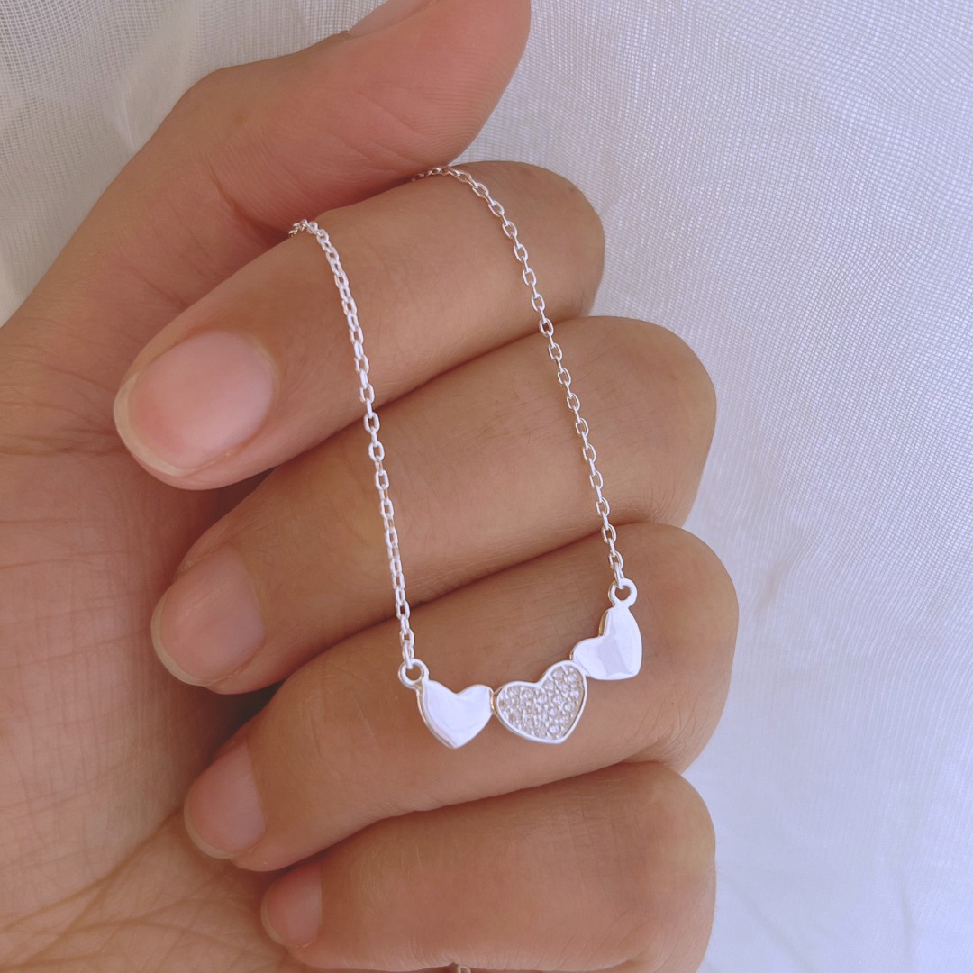 COLLAR TRÍO DE CORAZONES CIRCONES
