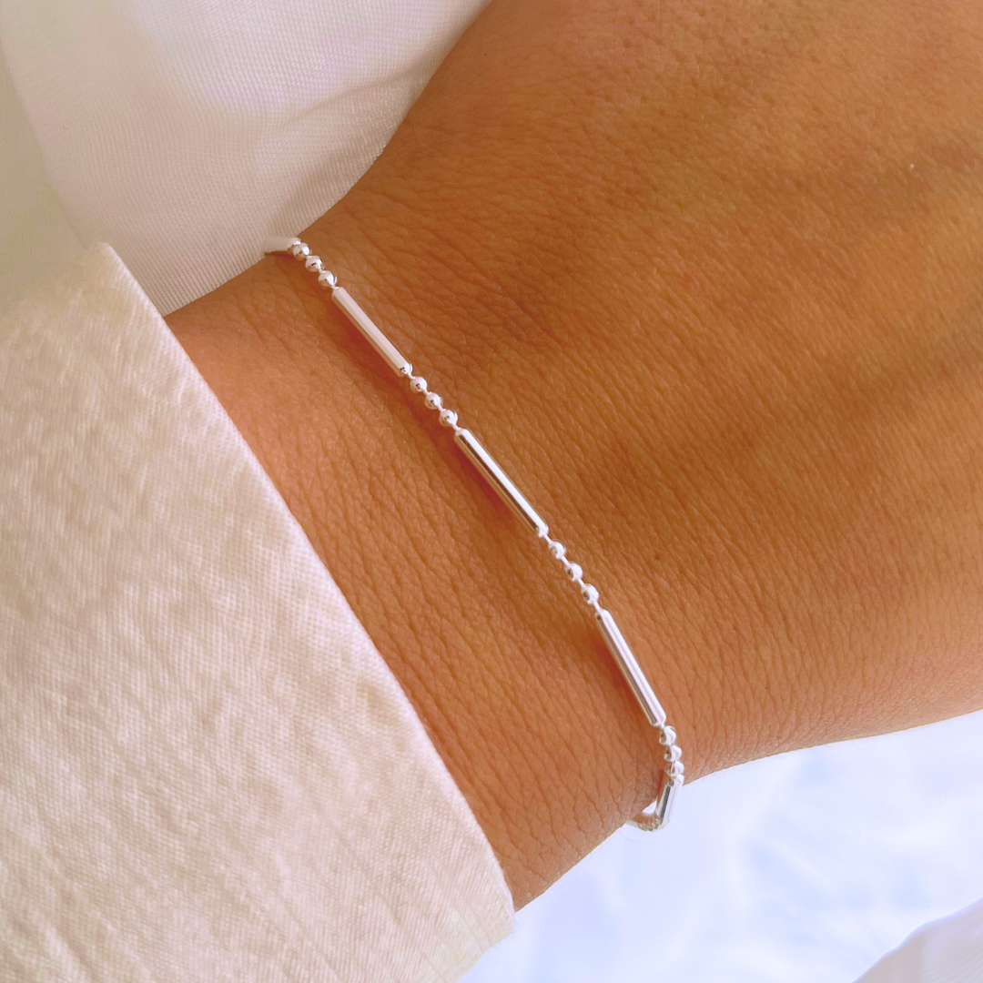 PULSERA PALITOS Y ESFERAS