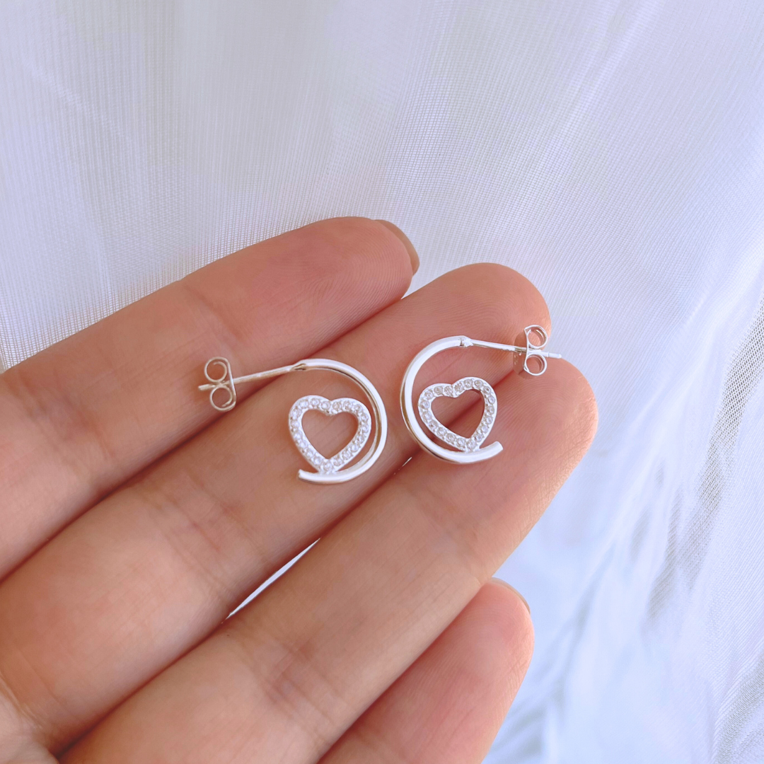 SEMI ARGOLLAS CORAZÓN CIRCONES