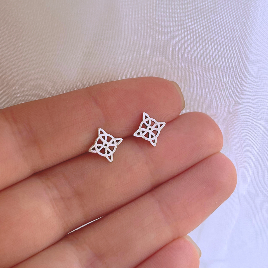 AROS MINI NUDO DE BRUJA